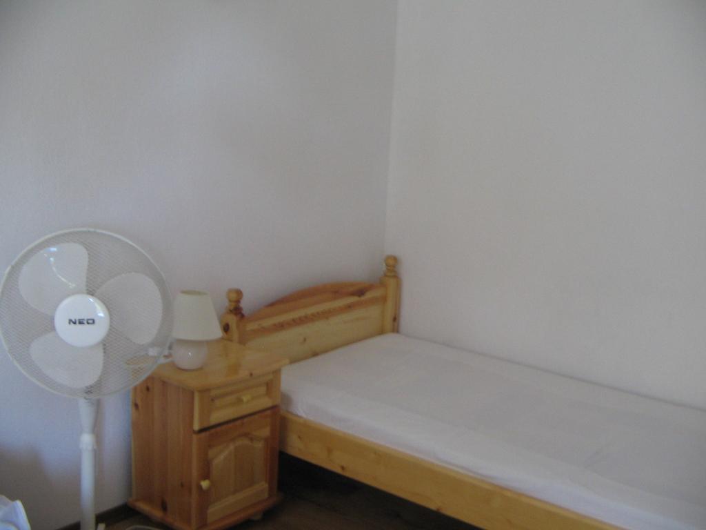 Guest House Sokratovi Obzor Cameră foto